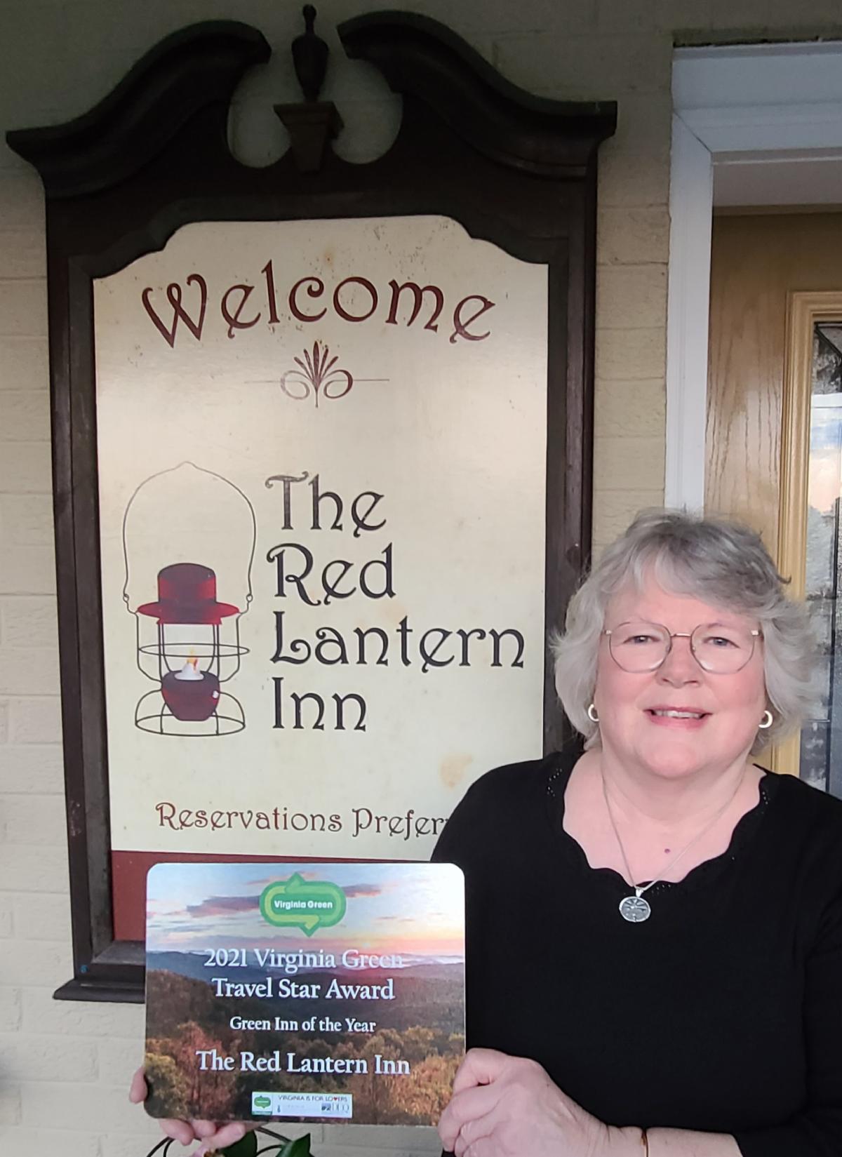 Red Lantern Inn